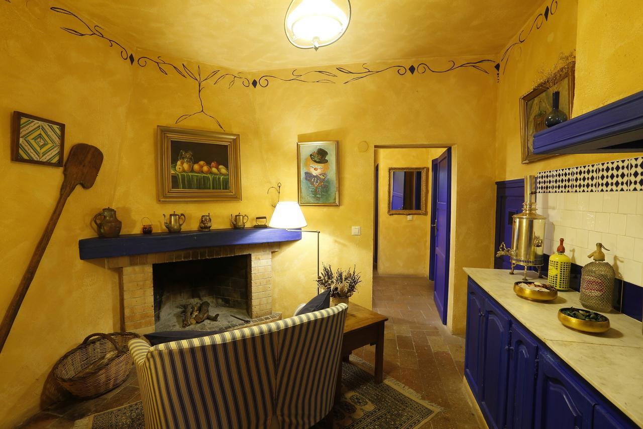 Hostal Blau Peratallada Luaran gambar