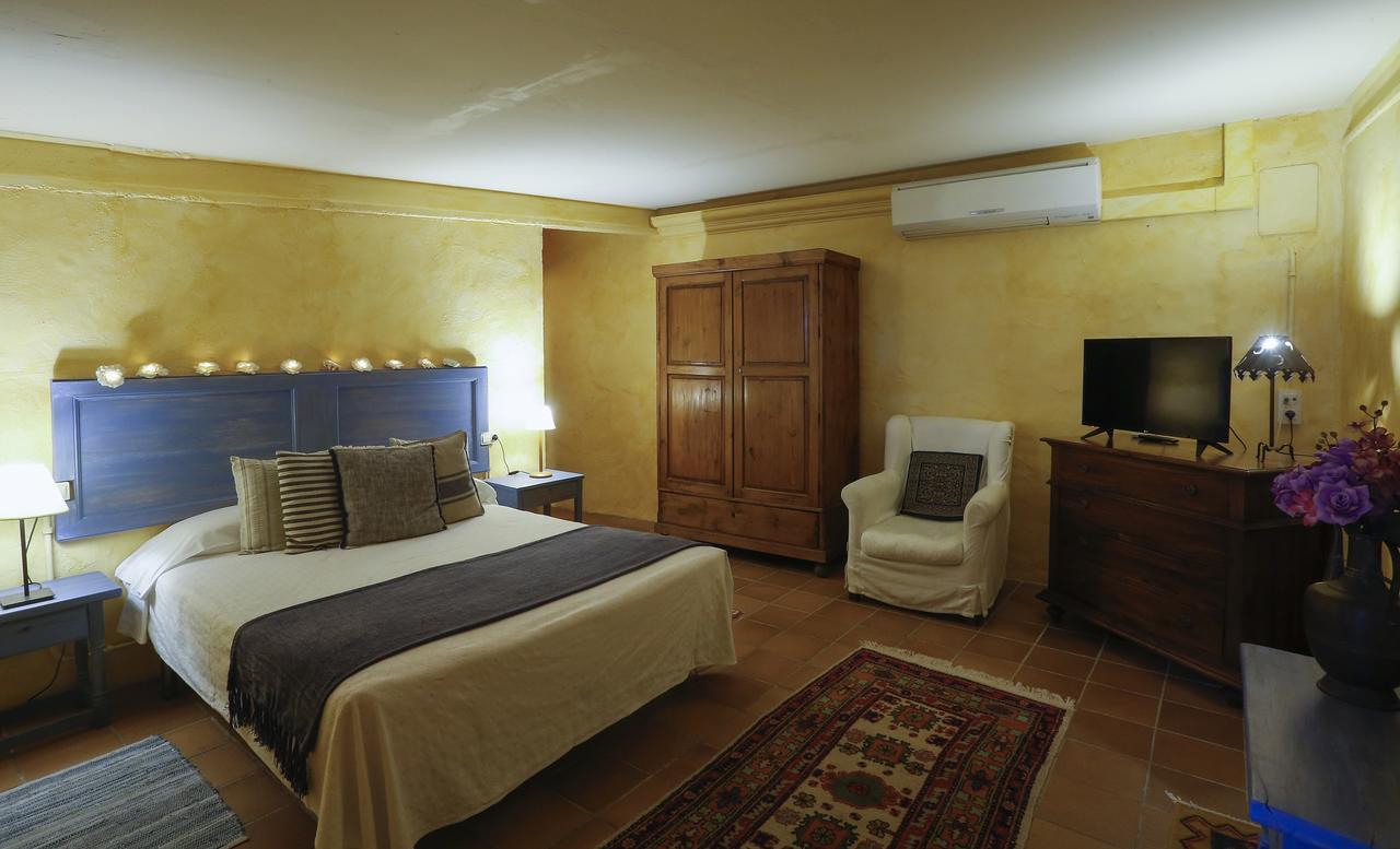 Hostal Blau Peratallada Luaran gambar