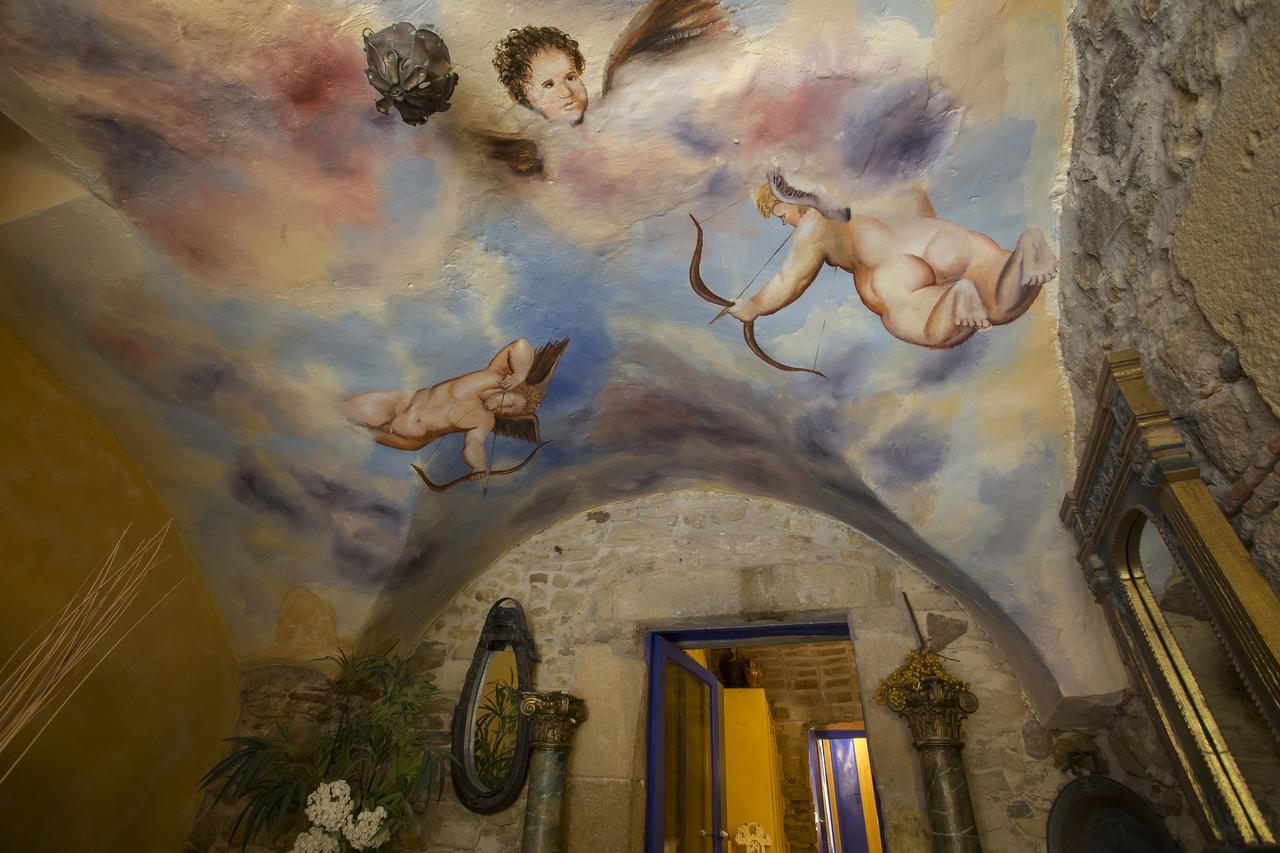 Hostal Blau Peratallada Luaran gambar