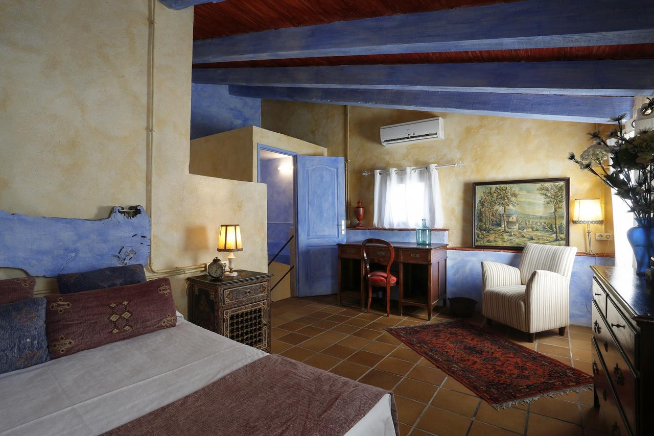 Hostal Blau Peratallada Luaran gambar