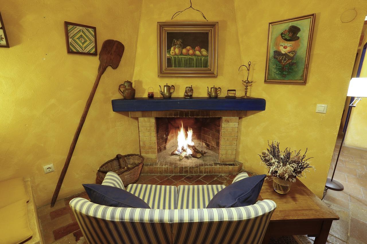 Hostal Blau Peratallada Luaran gambar